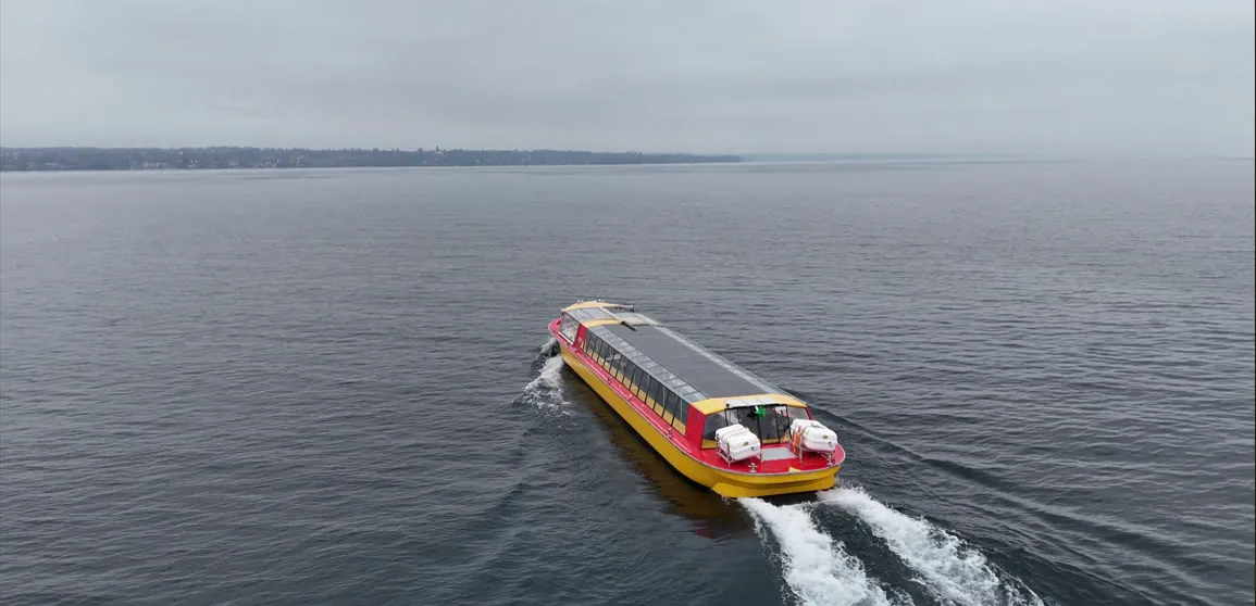 The electric Mouettes Genevoises under way on Lake Geneva.